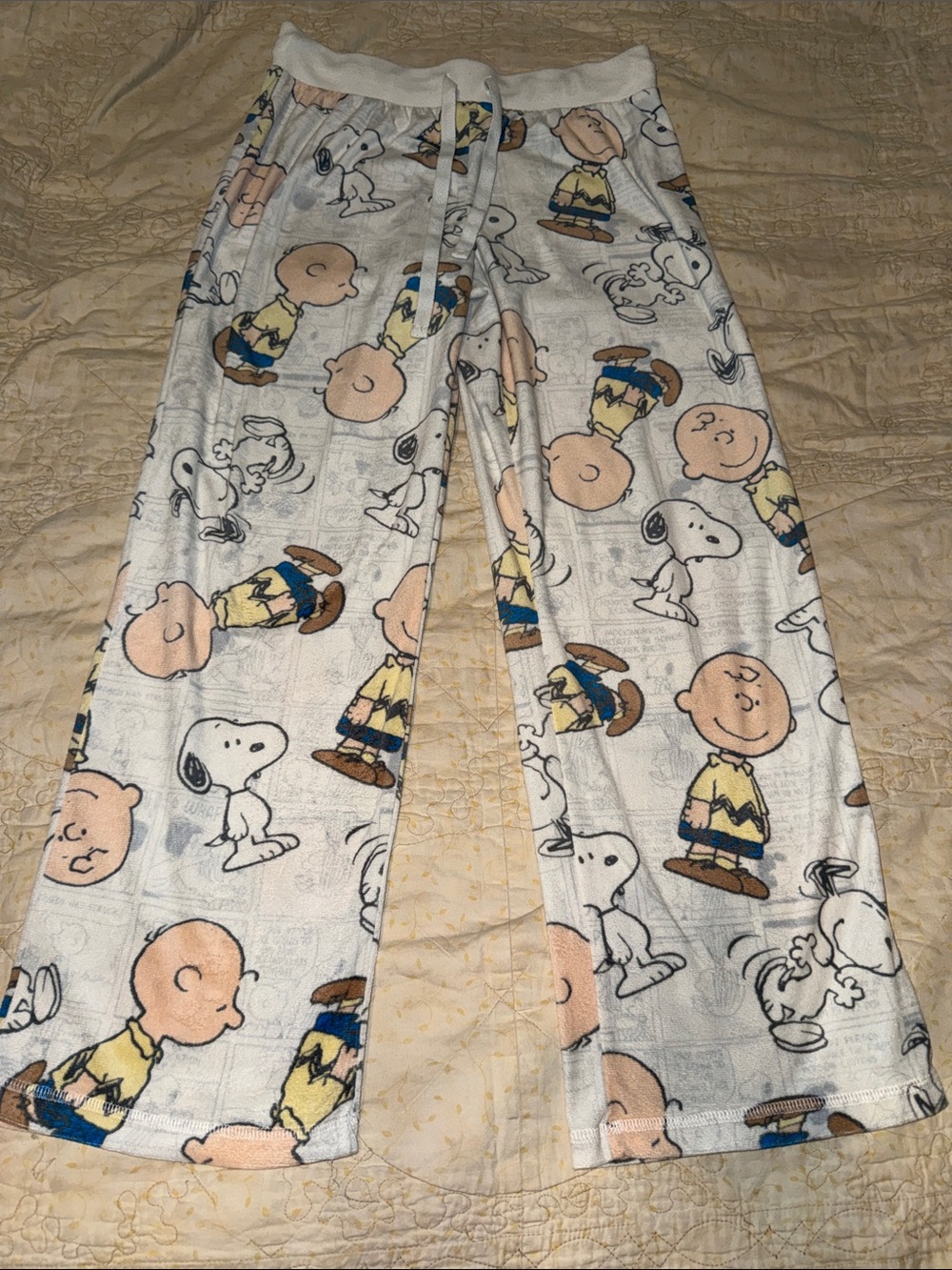 Women’s Cozy Charlie Brown & Snoopy (Peanuts) Pajama Pants
